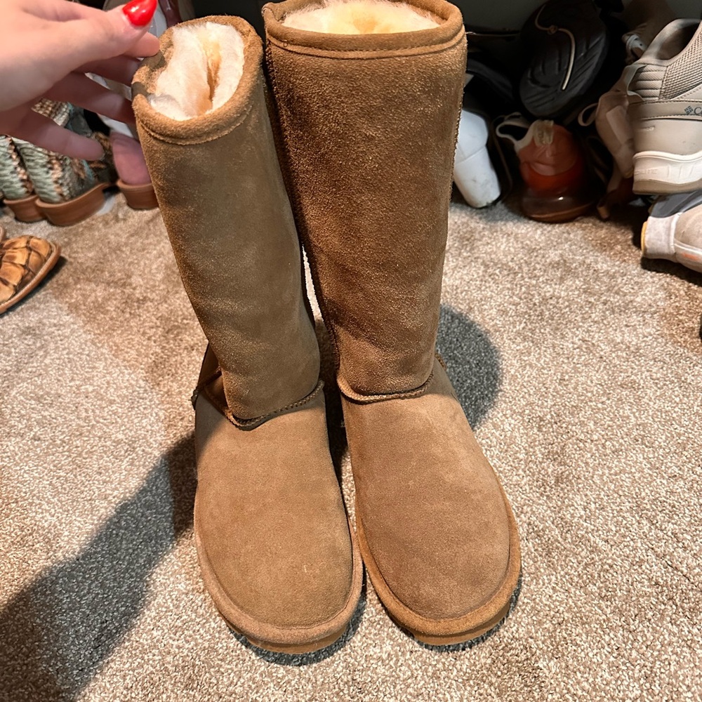 BearPaw Tan Suede Boots